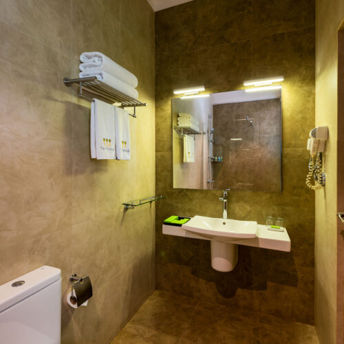 LUXURY SUITES  Thennai