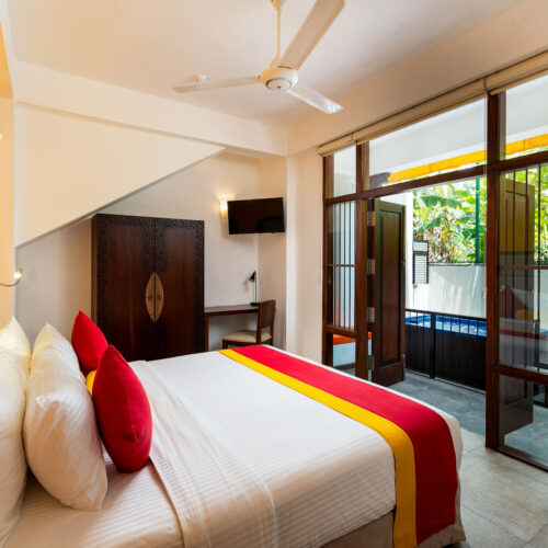 LUXURY SUITES  Thennai