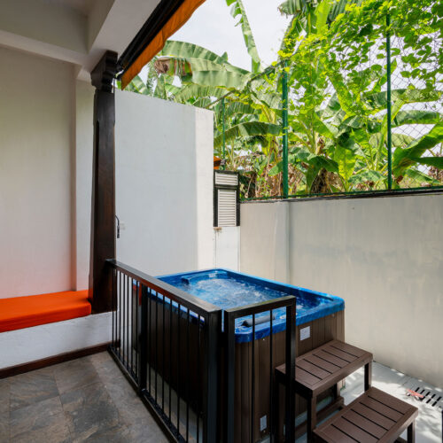 LUXURY SUITES  Thennai
