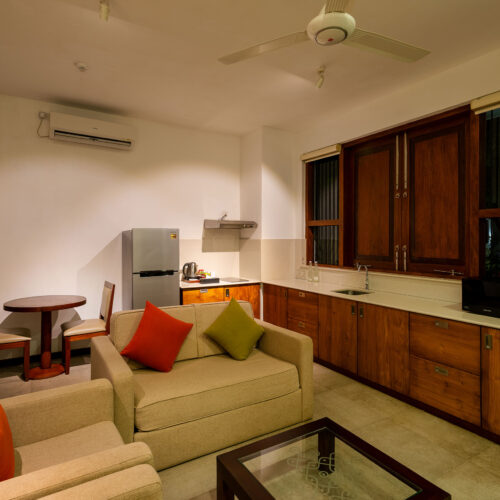 LUXURY SUITES  Thennai
